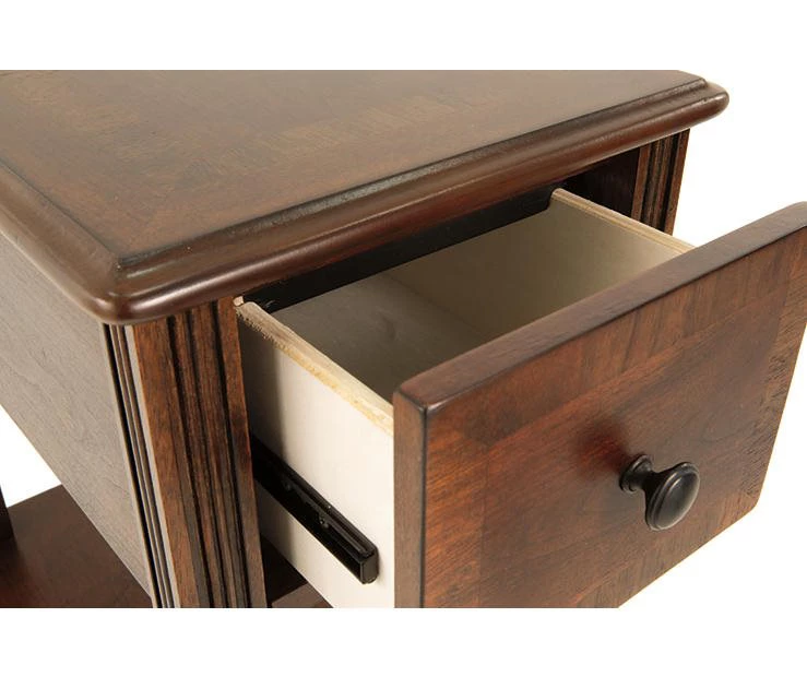 Breegin Brown End Table With Removable Tray - Image 11