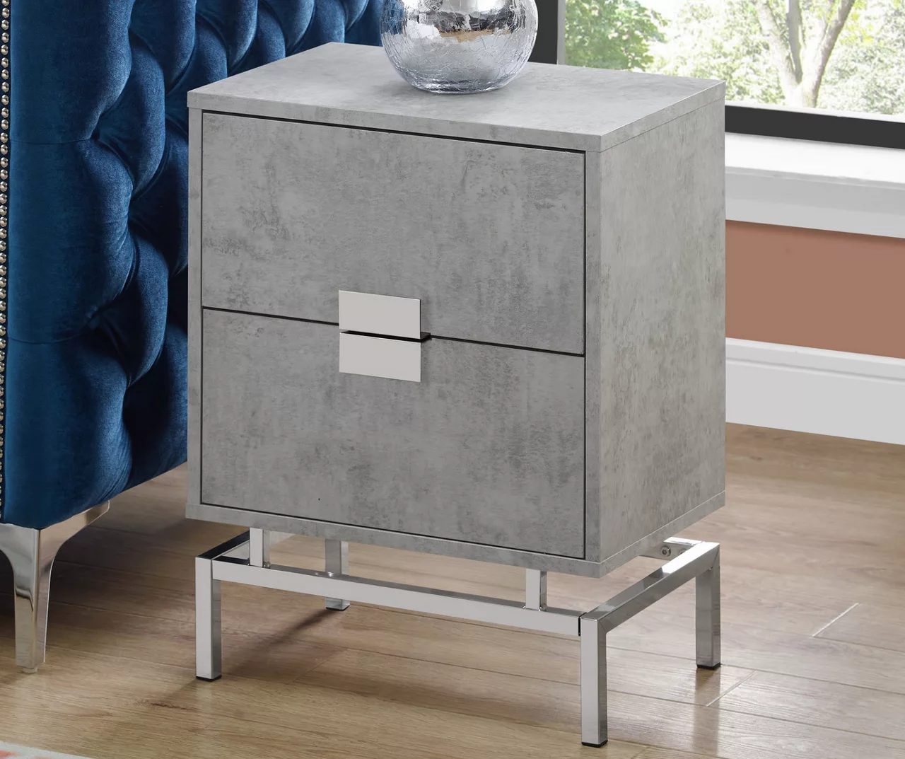 Monarch Glam Accent Table - Image 4